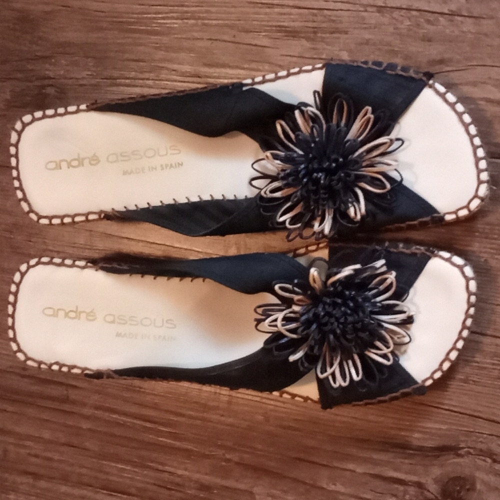 Andre Assous size 11 black slides with jute heels